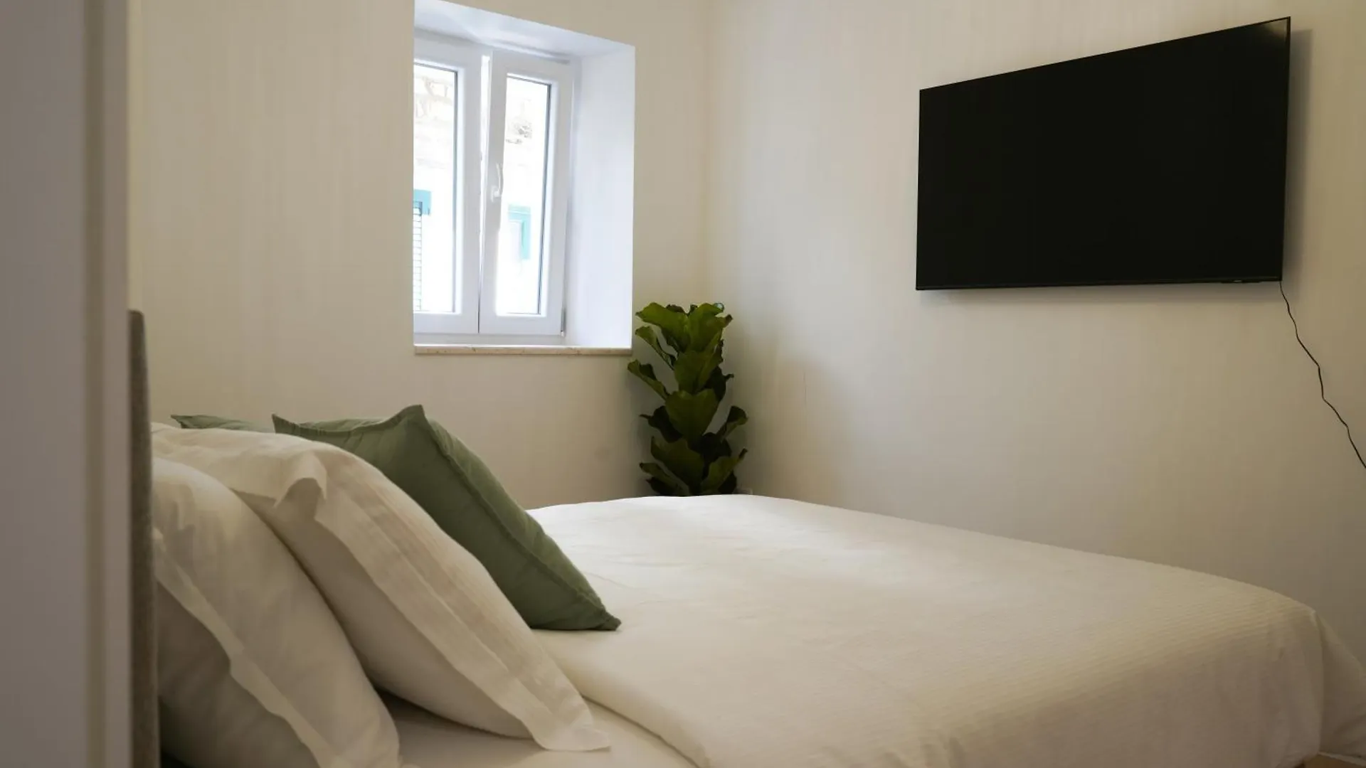 Luxury Beachside Apartment Stobrec, 30M To Pebble Beach, Restaurants, Center Of Stobrec Split
