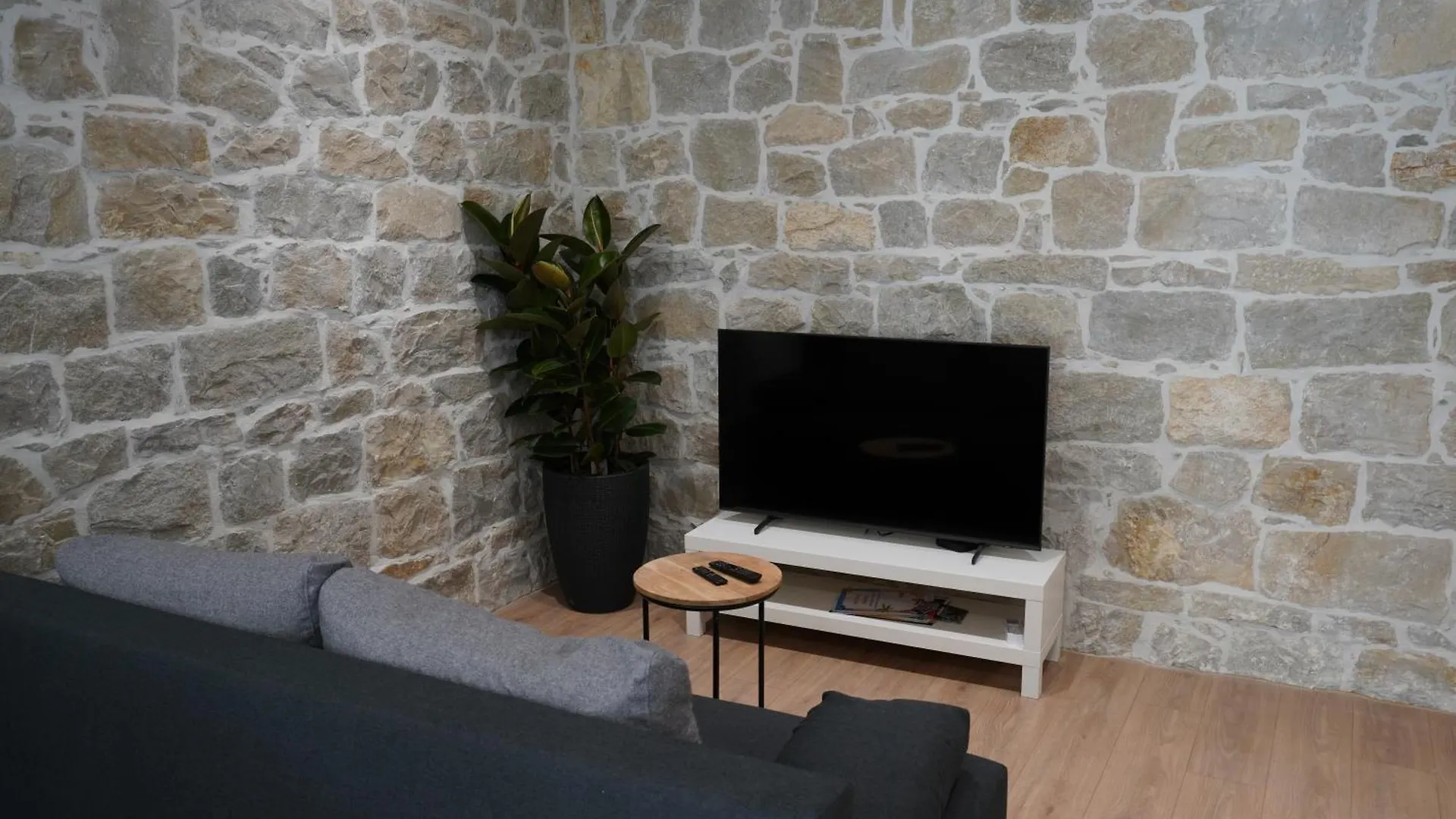 Luxury Beachside Apartment Stobrec, 30M To Pebble Beach, Restaurants, Center Of Stobrec Split