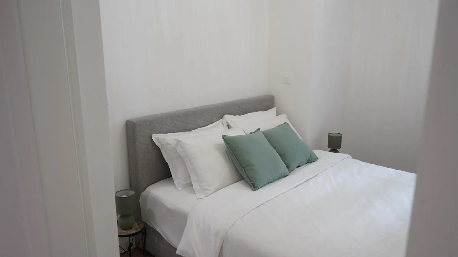 Luxury Beachside Apartment Stobrec, 30M To Pebble Beach, Restaurants, Center Of Stobrec Split 0*,