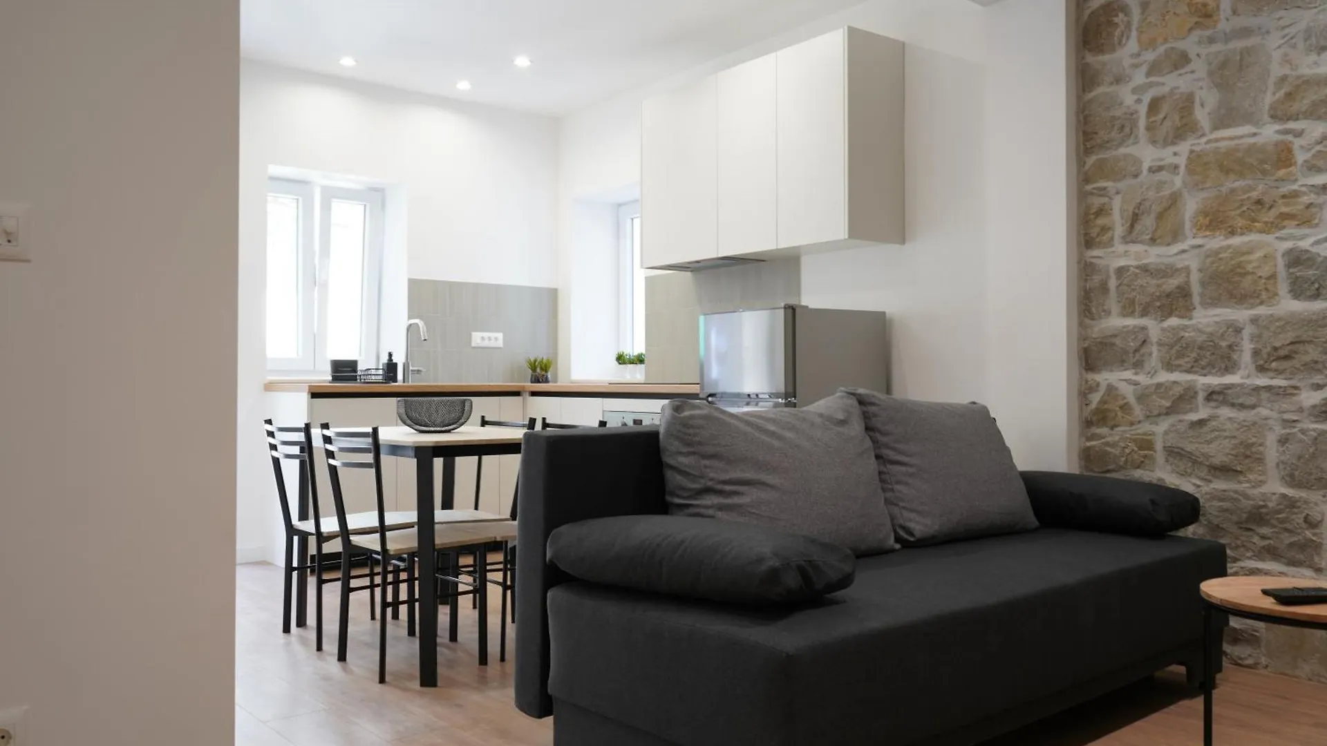 Luxury Beachside Apartment Stobrec, 30M To Pebble Beach, Restaurants, Center Of Stobrec Split